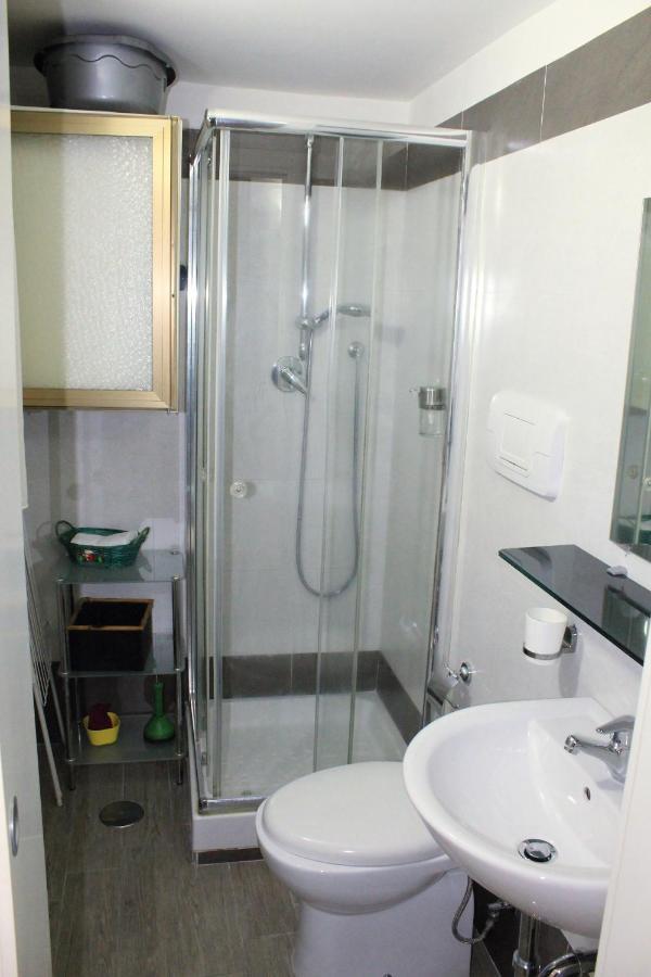 Casa Vacanze Angelica Salernes Extérieur photo
