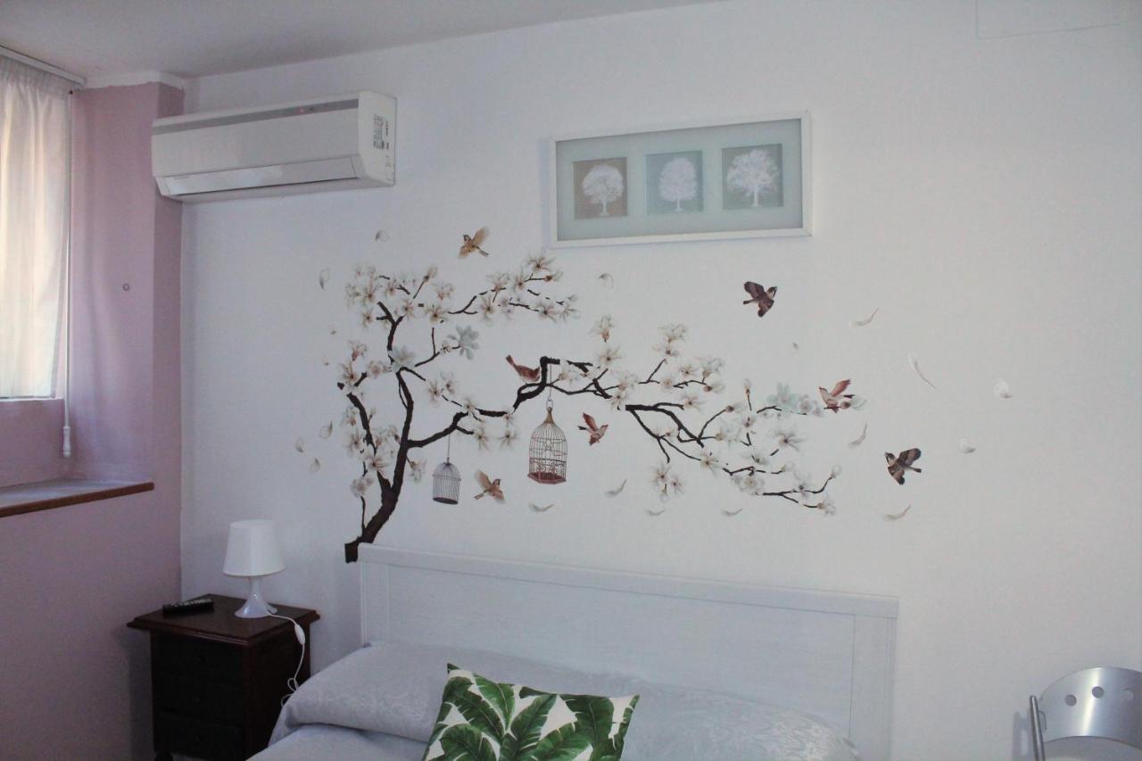 Casa Vacanze Angelica Salernes Extérieur photo