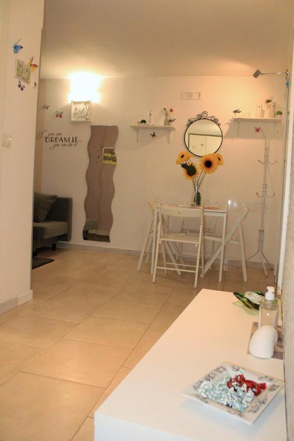 Casa Vacanze Angelica Salernes Extérieur photo